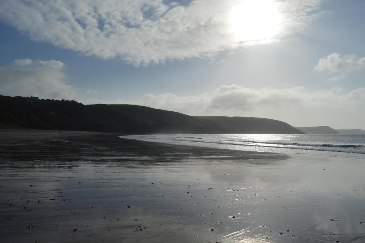 فيلا Galwad Y Mor A Coastal Escape In Pembrokeshire'S National Parks Lamphey المظهر الخارجي الصورة